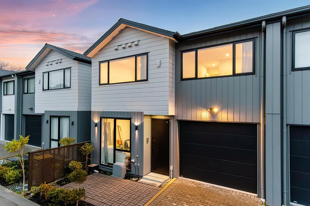 Northcross 3房  Modern Northcross Living, Prime Location