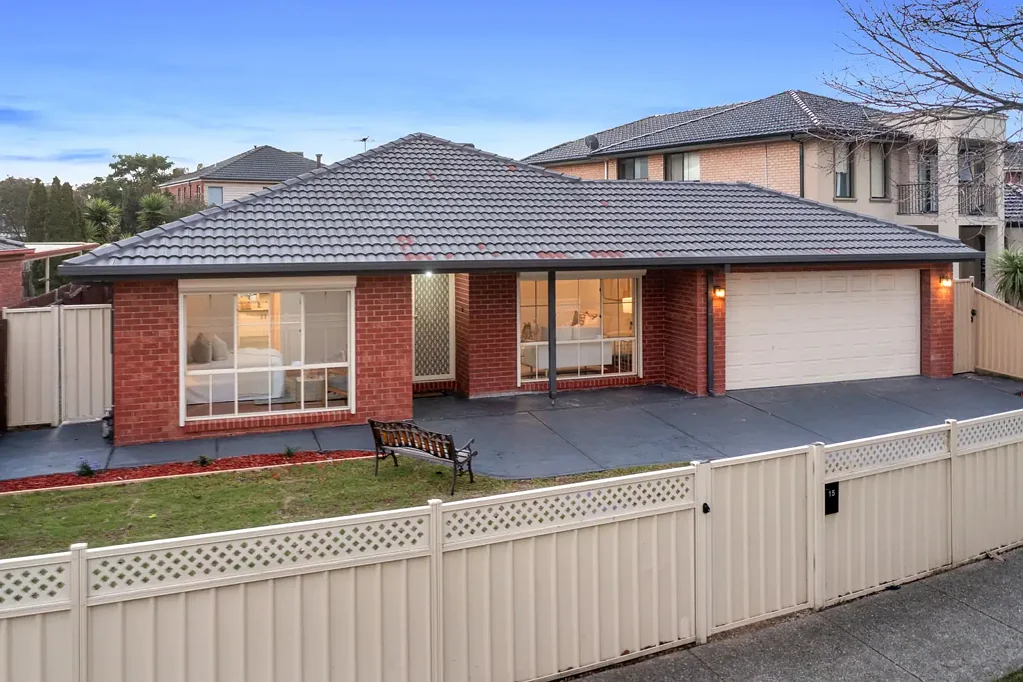 15 Santa Cruz Boulevard, Roxburgh Park, VIC 3064
