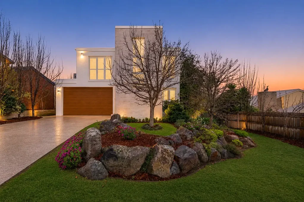 Highton 4房  Space, Style and Sweeping Views in Highton