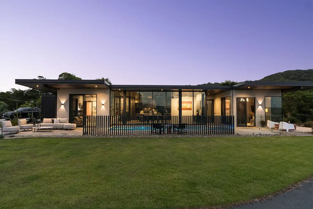 North Tumbulgum 4chambre Luxury Five-Acre Residence with Panoramic Views & Guest Studio