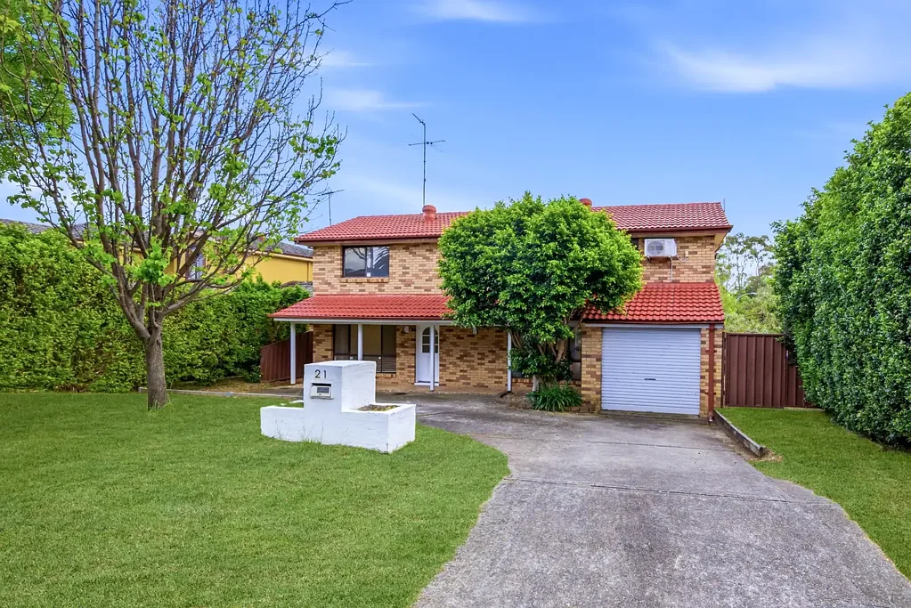 Cranebrook 5Kwarto Size, Style, and Effortless Entertaining!