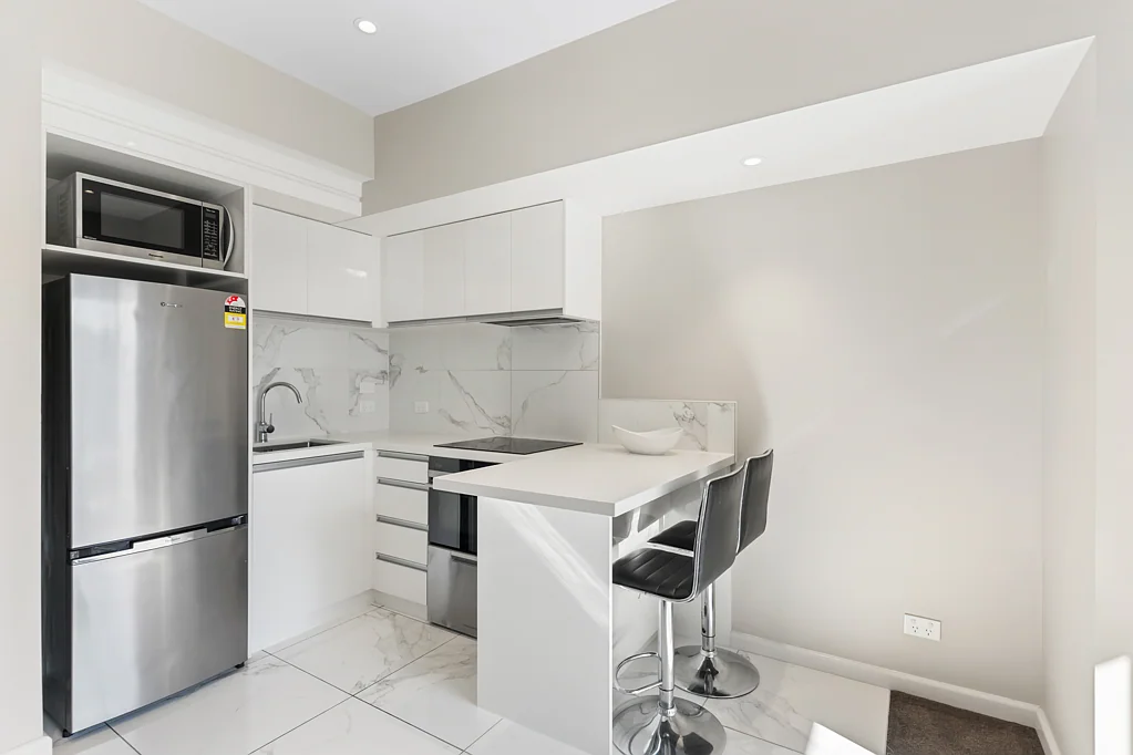 Auckland Central 1Moenga Vendor says bring all offers - must be sold!