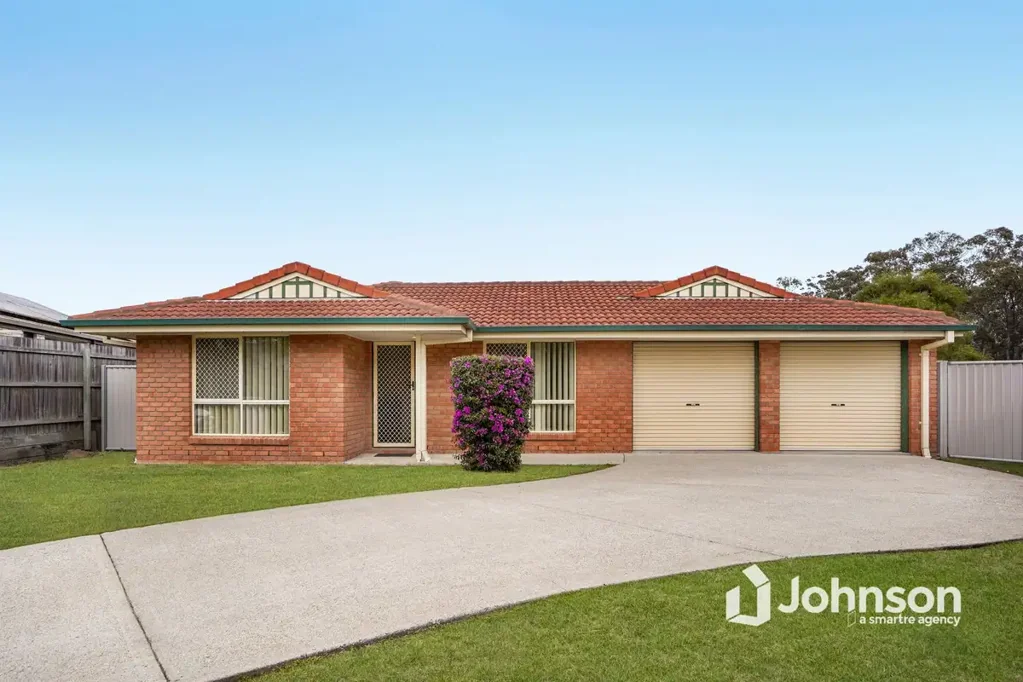 Goodna 4બેડરૂમ SPACIOUS FAMILY HOME WITH HUGE BACKYARD, 840SQM OF SPACE TO GROW