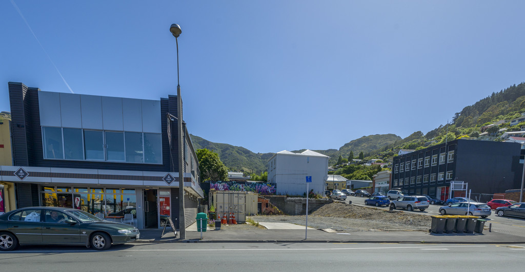 Commercial Banks Peninsula