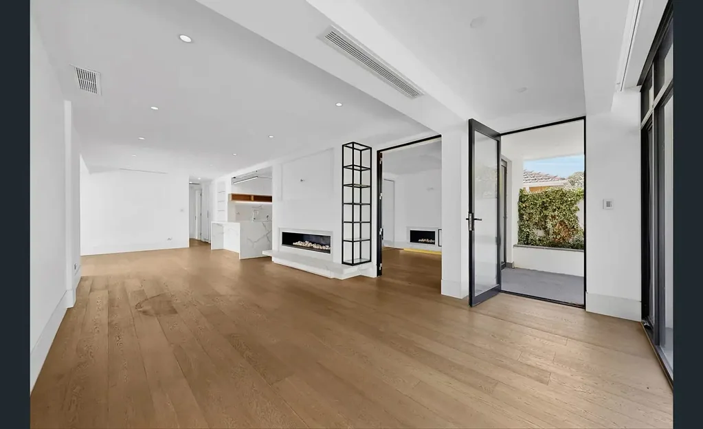 Brighton 3ห้องนอน Renovated Executive Elegance in the heart  of Brighton