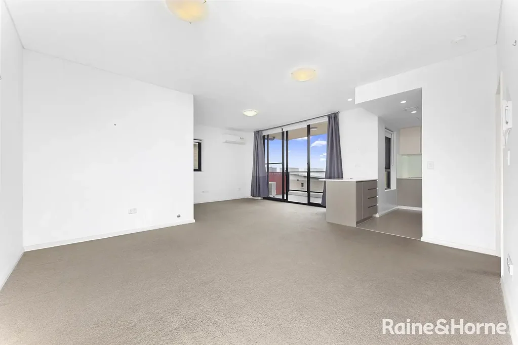 Ultra Modern 6th Floor apartment