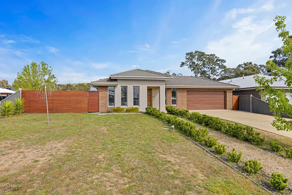 Ararat 4Kwarto Executive Living with Shedding