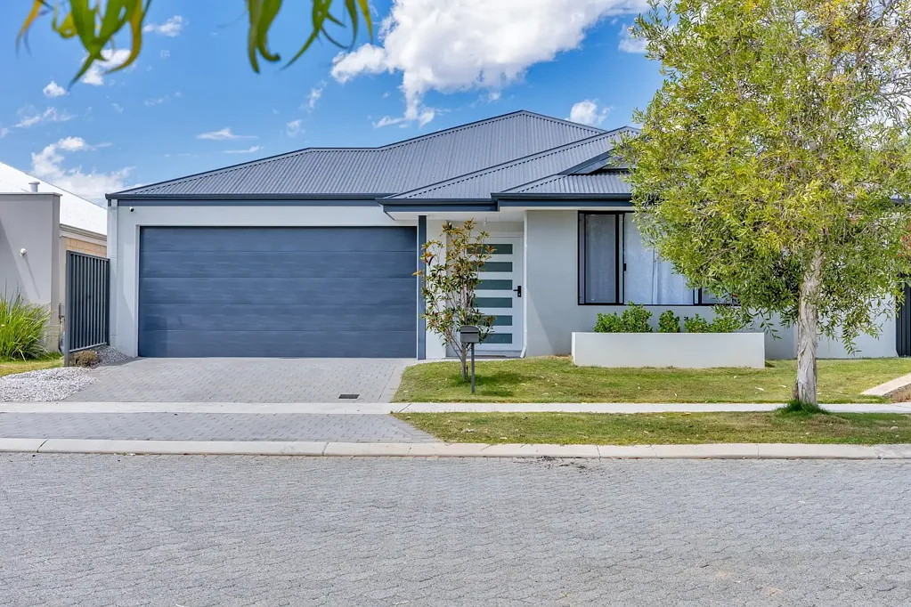 7 Delray Loop, Madora Bay, WA 6210