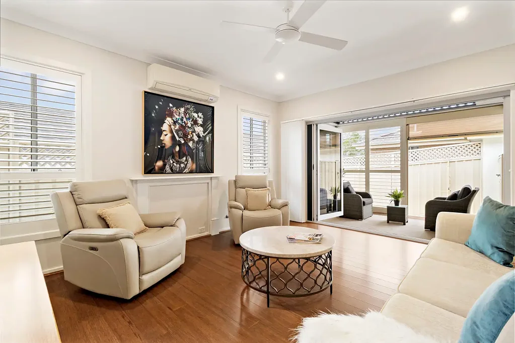 2/12 Margaret Street, Warners Bay, NSW 2282