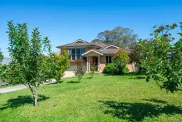 4 LODGE LANE, Bundanoon