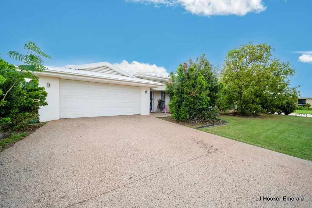 5 Canterbury Road, Emerald, QLD 4720