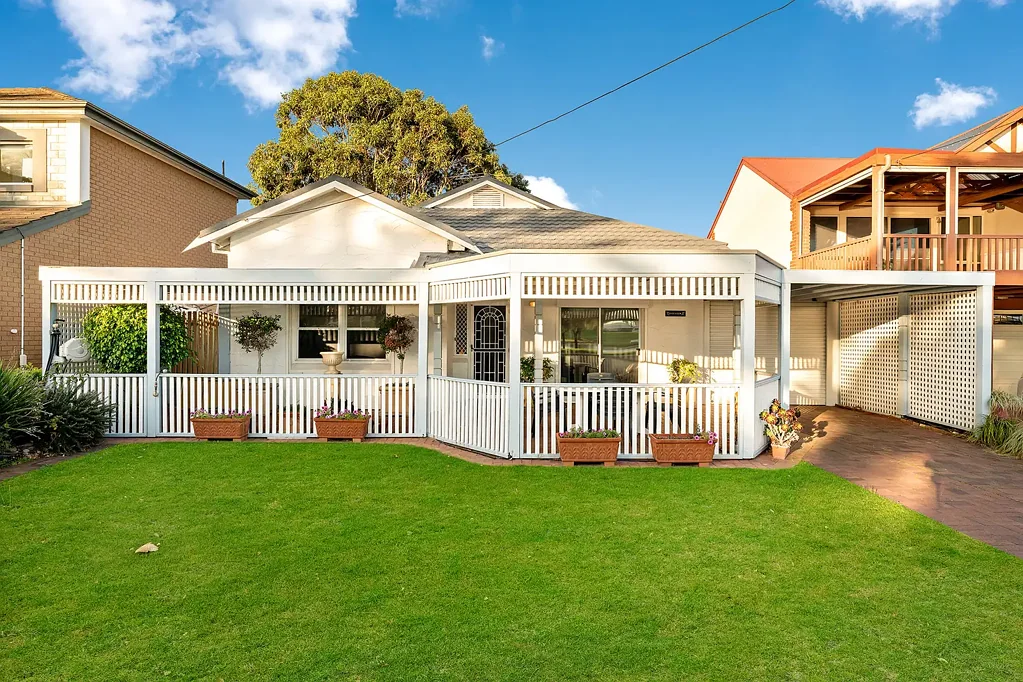 Glenelg North 2chambre Waterfront Charm with Breathtaking Patawalonga Views
