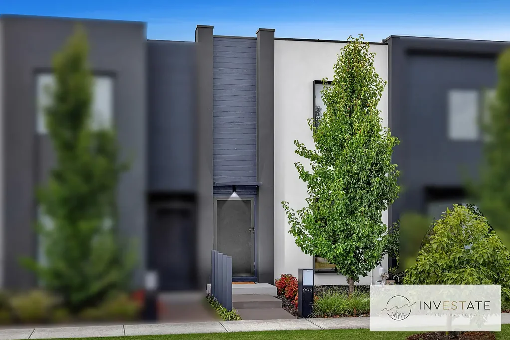 293 Waterhaven Boulevard, Point Cook, VIC 3030