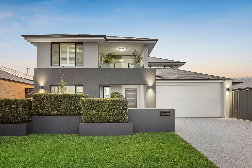 19 Ametrine Street, Treeby, WA 6164