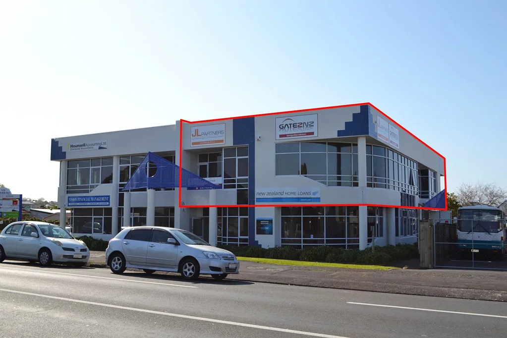 Northcote GREAT EXPOSURE MAIN ROAD OFFICE