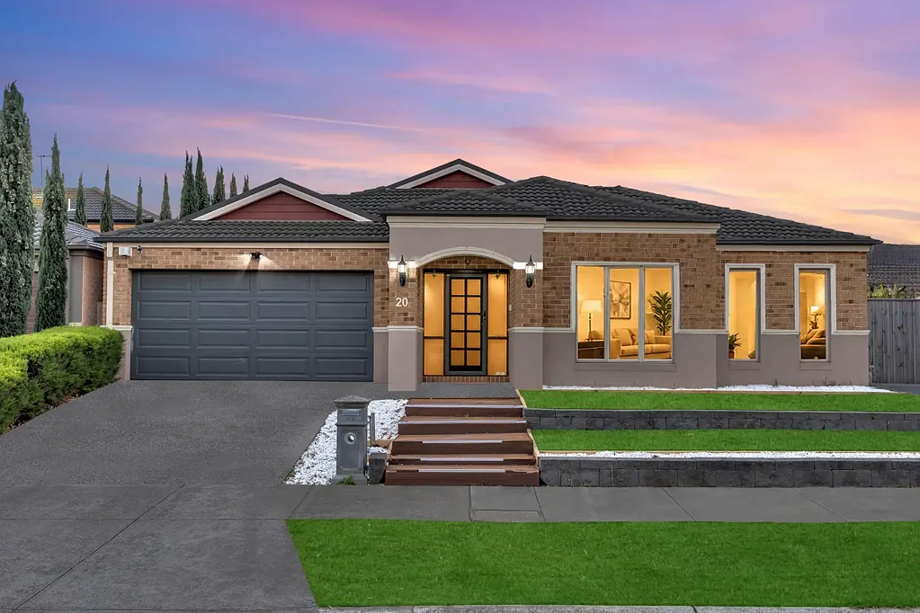 Tarneit 5Zimmer Exquisite Five-Bedroom Residence with Unmatched Luxury
