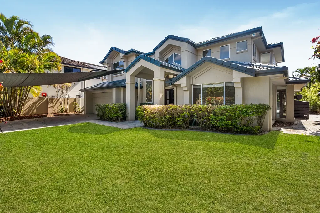 Lifestyle, Space & Water Views - The Ultimate Family Retreat!