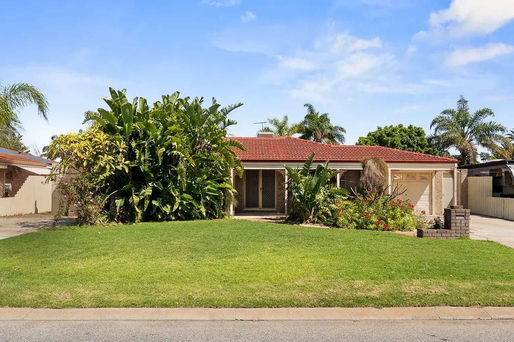 Waikiki 4Zimmer Spacious inside and out offering and entertainers dream canvas to personalise and finish off