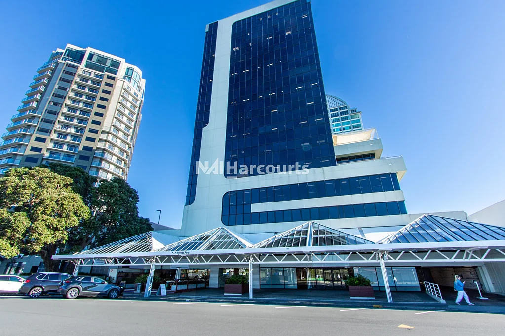 Takapuna Versatile Takapuna Retail