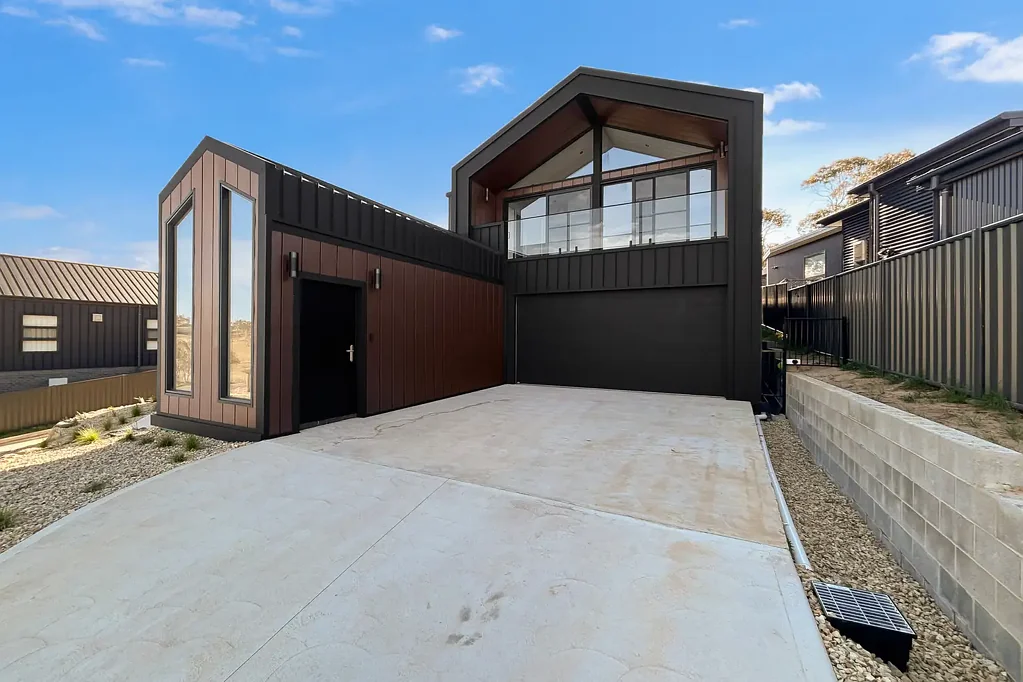 Luxury living meets family home in Jindabyne - 12-month lease available