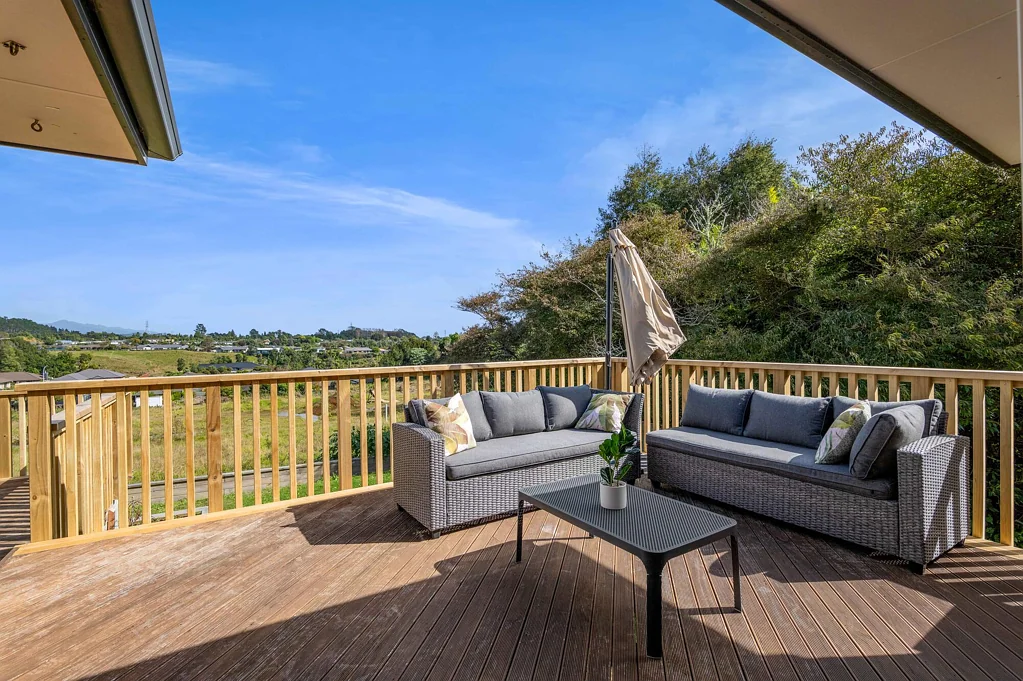 Highlands Park 4房  buy now $995,000
