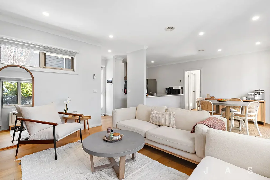 Sunshine North 2ห้องนอน Modern Comfort, Easy Entertaining