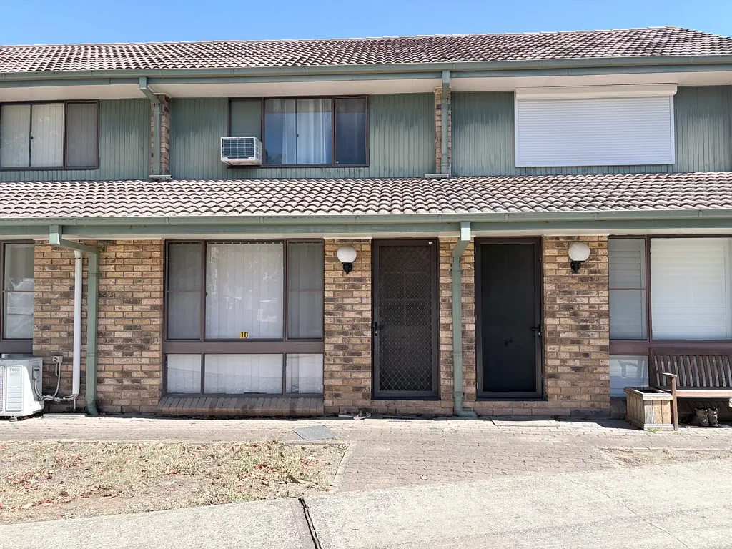 Comfortable 2-Bedroom townhouse with Outdoor Living