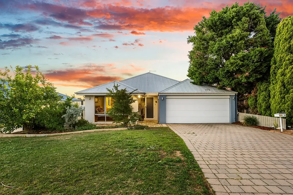 Spearwood 4chambre Fresh, modern & move-in ready on a rare 14 meter street frontage survey strata
