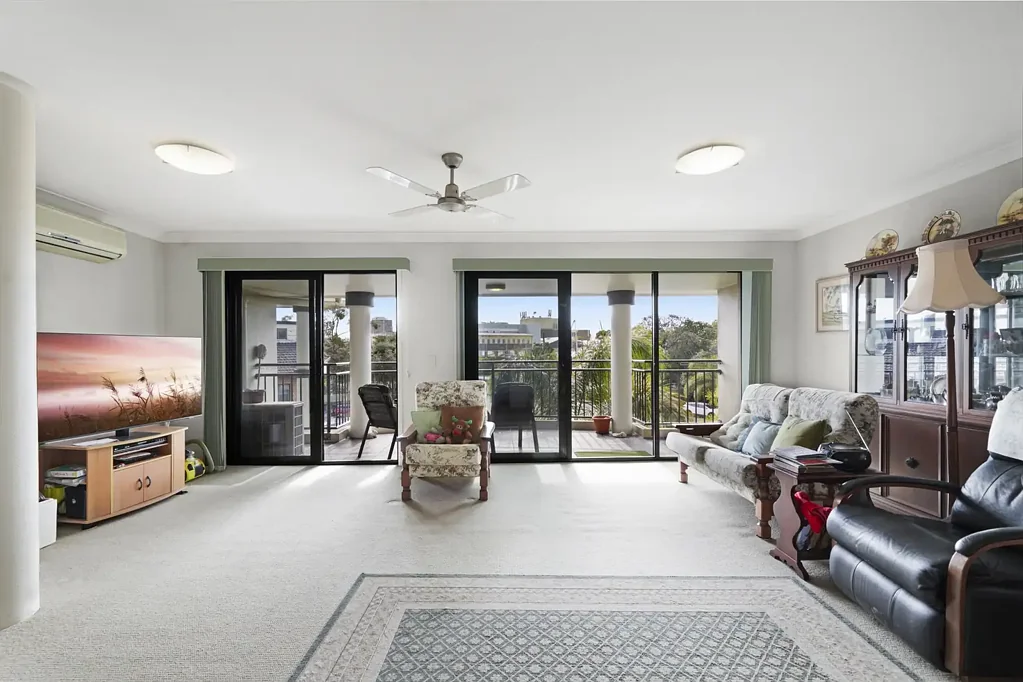 Tweed Heads 3침실 COASTAL LOCATION - LOCK UP AND GO - VACANT POSSESSION