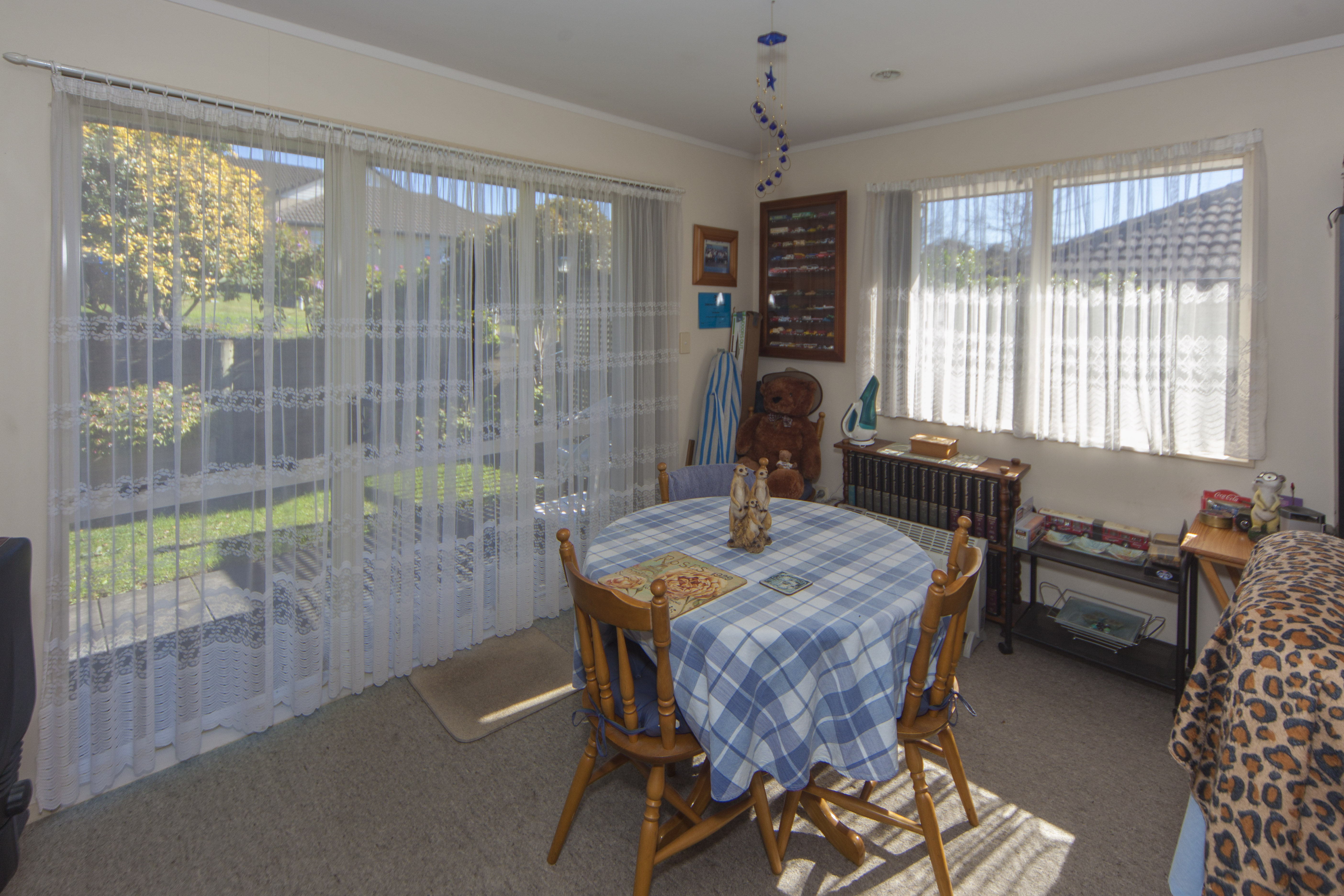 10 Regents Park Place, Westgate, Auckland - Waitakere, 2 rūma, 1 rūma horoi