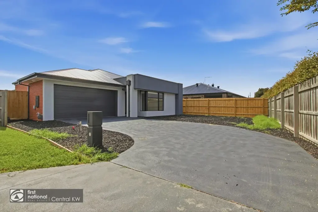 NEW BUILD - FOUR BEDROOM HOUSE