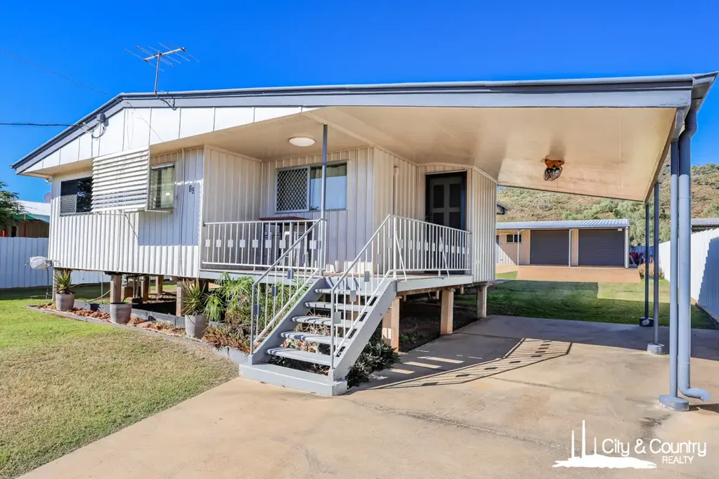 Mount Isa 4Moenga 69 Darling Crescent – Spacious Family Living with Shed & Entertaining Space