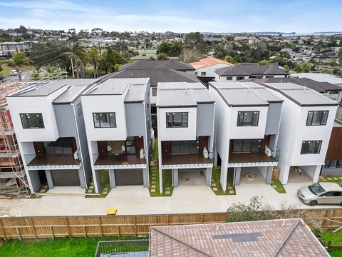 789C East Coast Road, Browns Bay, North Shore City