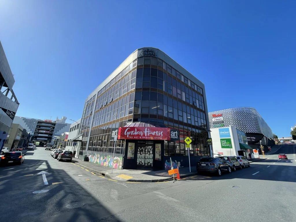Newmarket  Top Floor Character Office