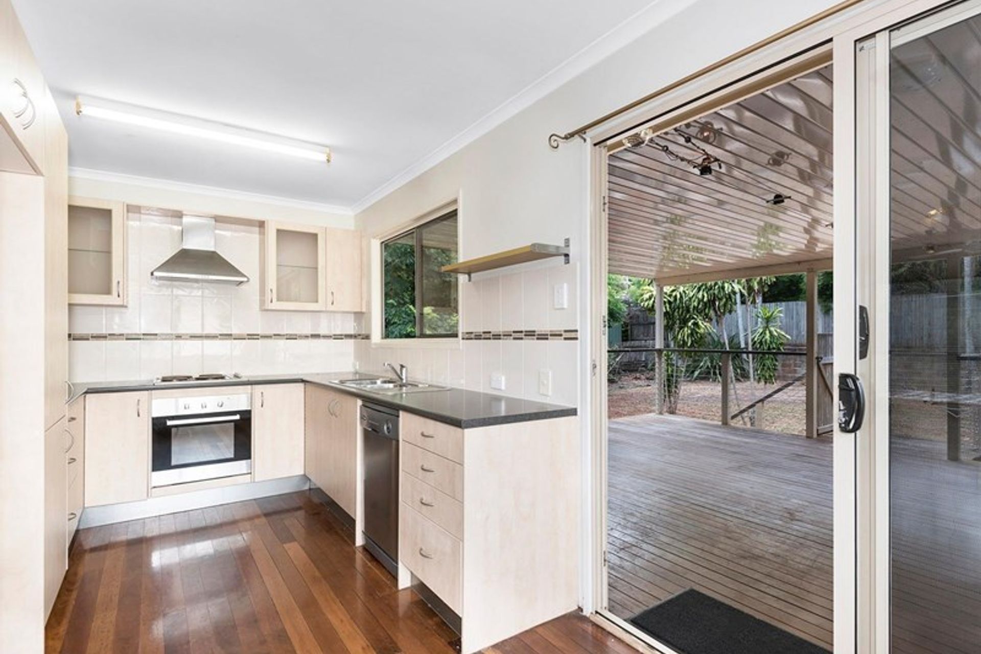 11 REED ST, ORMISTON QLD 4160, 0房, 0浴, House