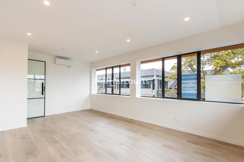 Takapuna Prize corner suite!