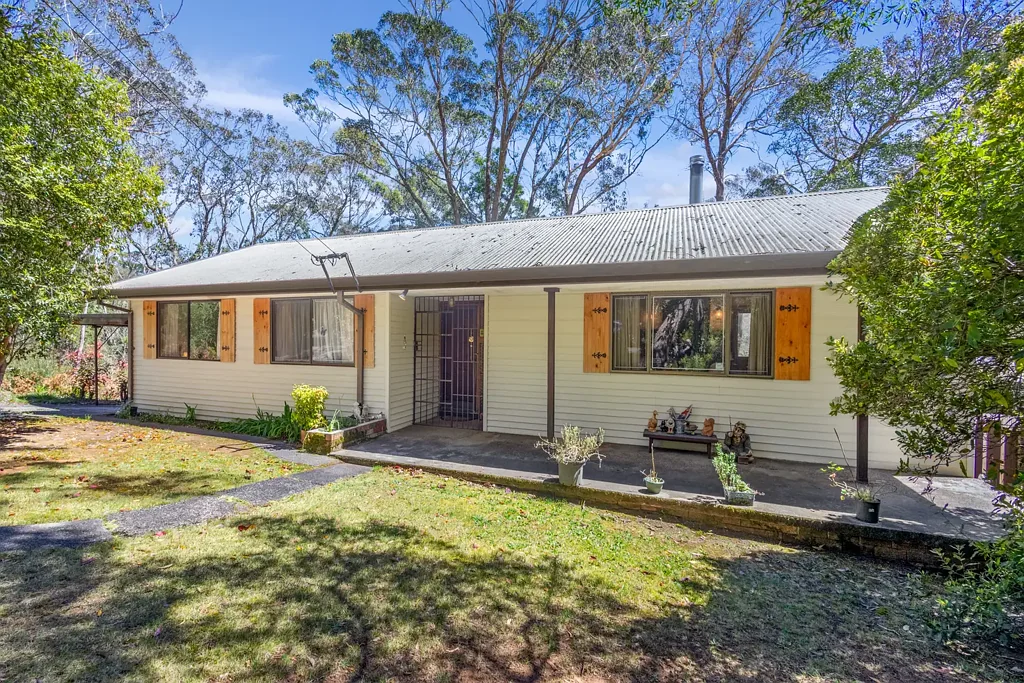 184 Govetts Leap Road, Blackheath, NSW 2785