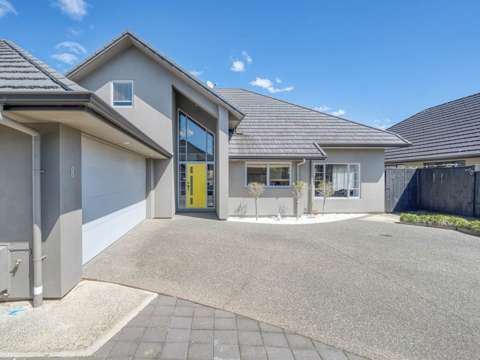 Flat Bush 4房  Elegant Home in Prime Location