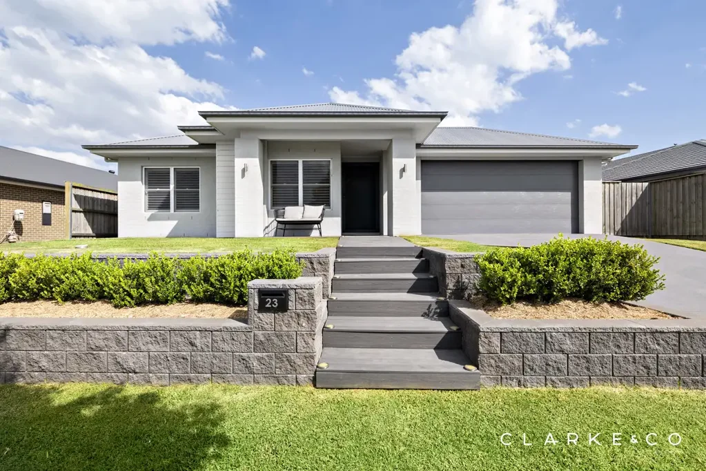 Chisholm 5部屋 LUXURY LIFESTYLE MEETS EVERYDAY CONVENIENCE!