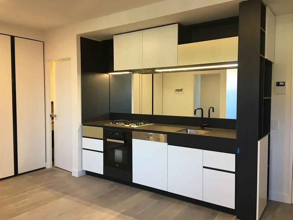 One Bedroom with Carpark Apartment at St Kilda Up for Rent