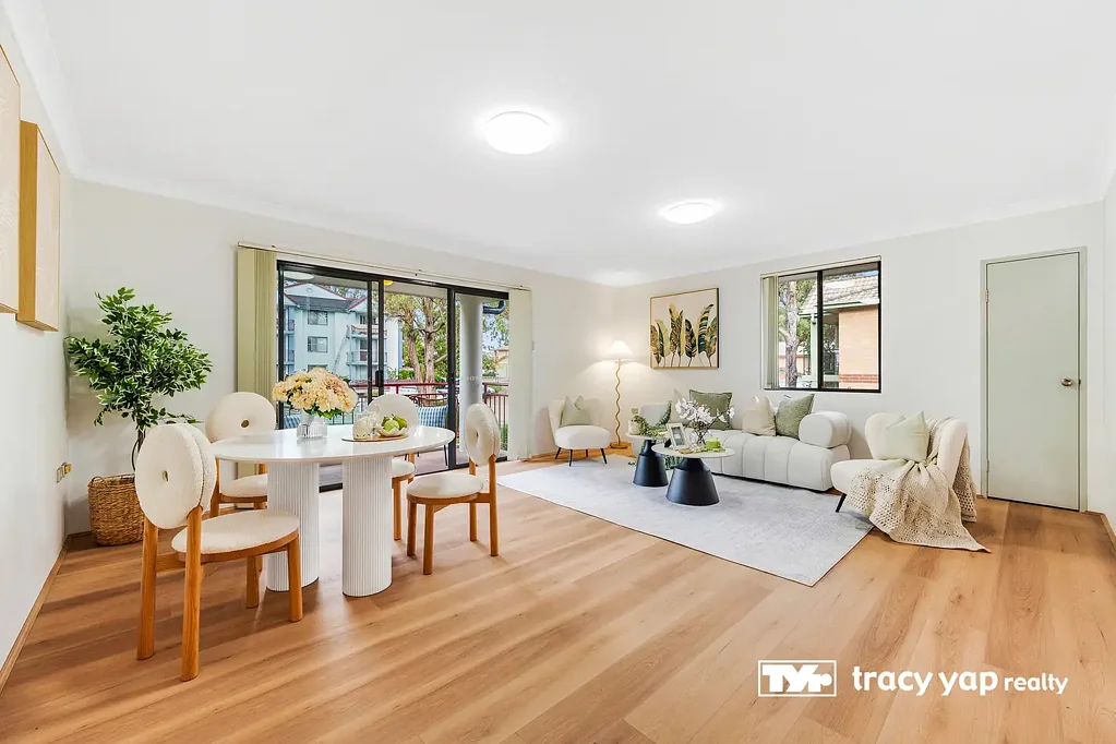 Marsfield 3침실 SPACIOUS, FULL BRICK &  SUNNY 3 BEDROOMS IN ULTRA CONVENIENT LOCATION