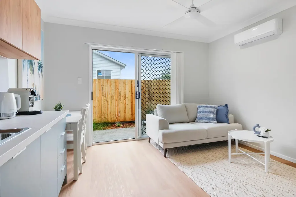 Boutique Studio Living in Durack- All bills included!