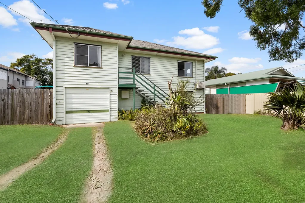 Redcliffe 3 Bedroom Development Opportunity Rare Double Block