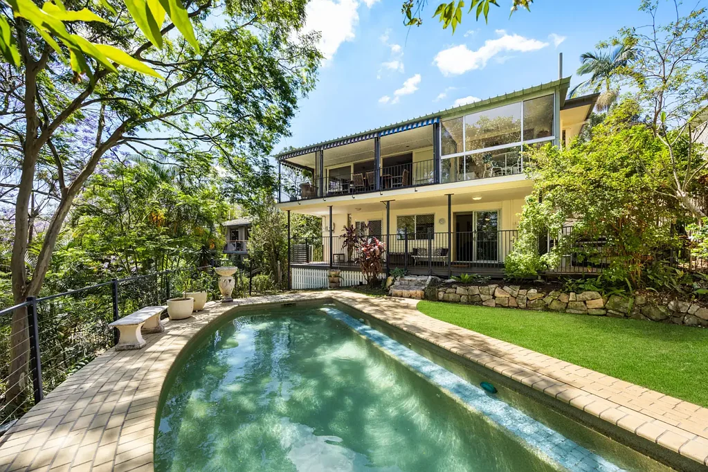 26 Pentlay Street, Kenmore, QLD 4069