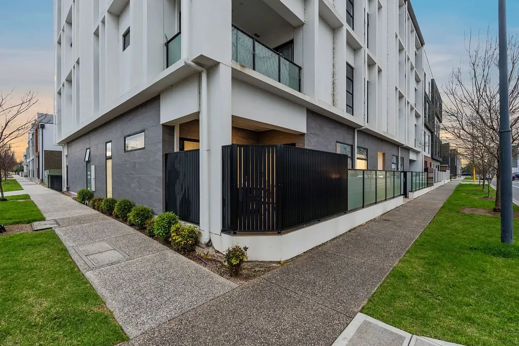 Lightsview 2कमरा Welcome To Your New Place: A Stylish, Low Maintenance Apartment In A Convenient Location