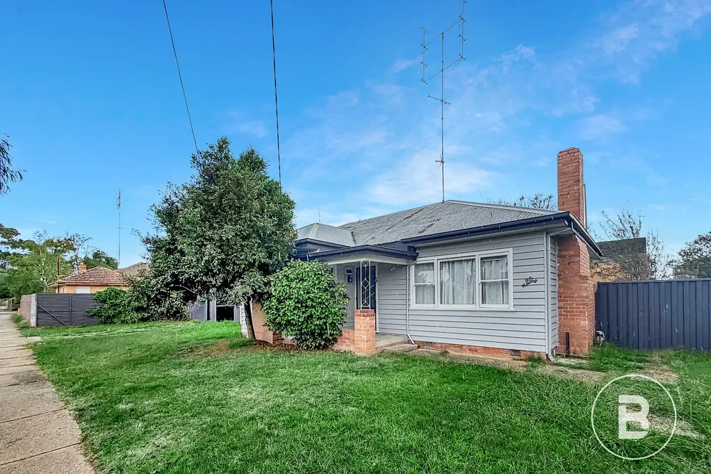 Freshly renovated cottage style home