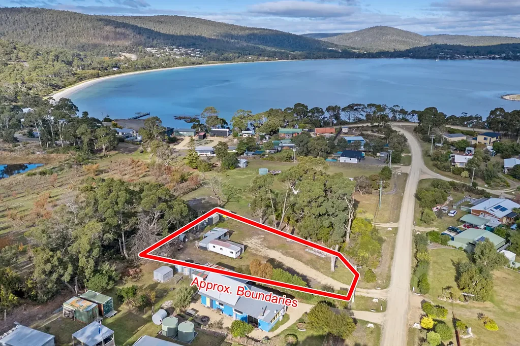 20 Beach Street, White Beach, TAS 7184