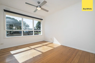25 Falcon Drive, Melton, VIC 3337, 3 slaapkamers, 1 badkamers, House