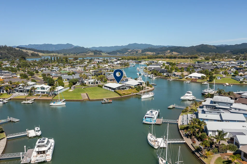 Whitianga 4Zimmer North facing waterfront lifestyle