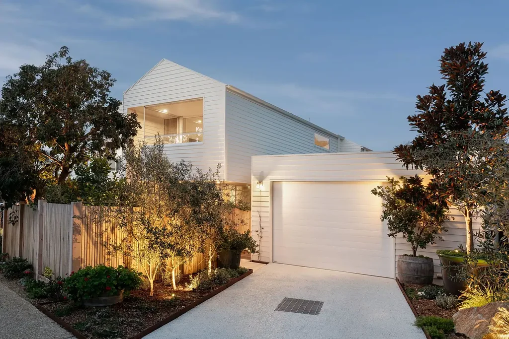 The Epitome of Coastal Luxury | Fully Furnished with Bespoke Designer Interiors